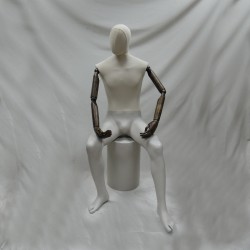 Maniquí Hombre Sentado