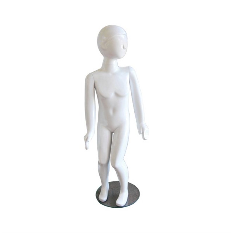 Maniqui niño sin rostro